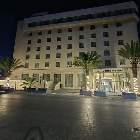 Le Vendome Hotel Amman Bagian luar foto