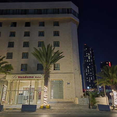 Le Vendome Hotel Amman Bagian luar foto
