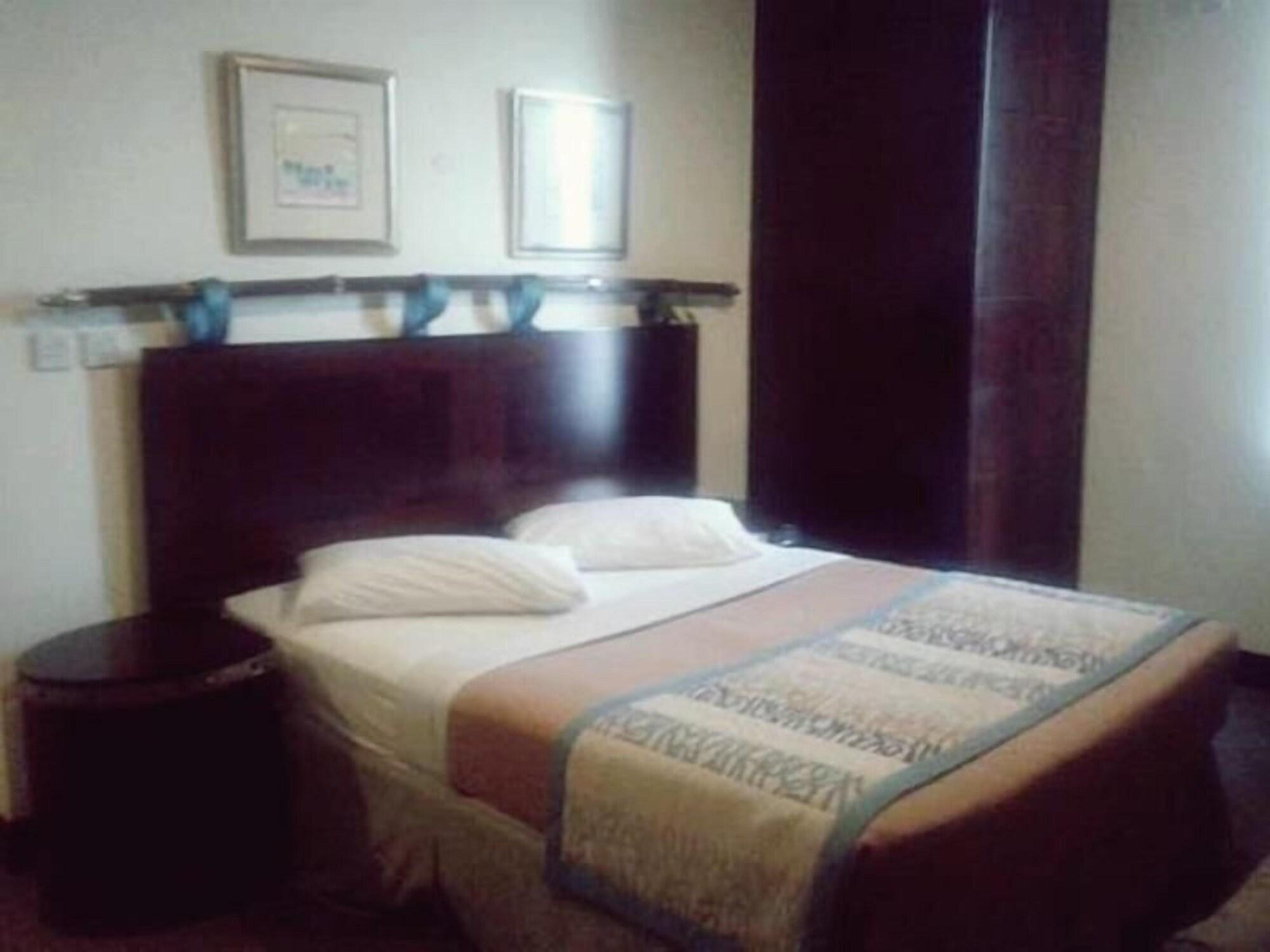Le Vendome Hotel Amman Bagian luar foto