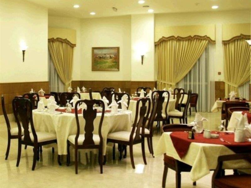 Le Vendome Hotel Amman Bagian luar foto