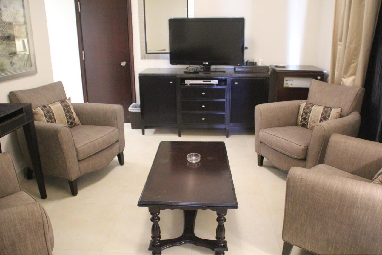 Le Vendome Hotel Amman Bagian luar foto